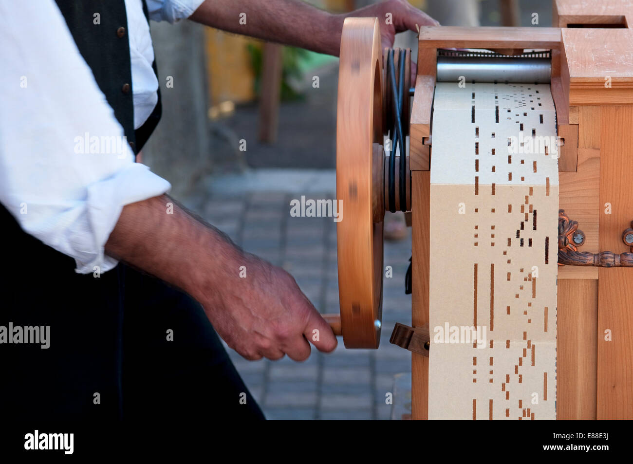 Organ Grinder High Resolution Stock Photography and Images - Alamy