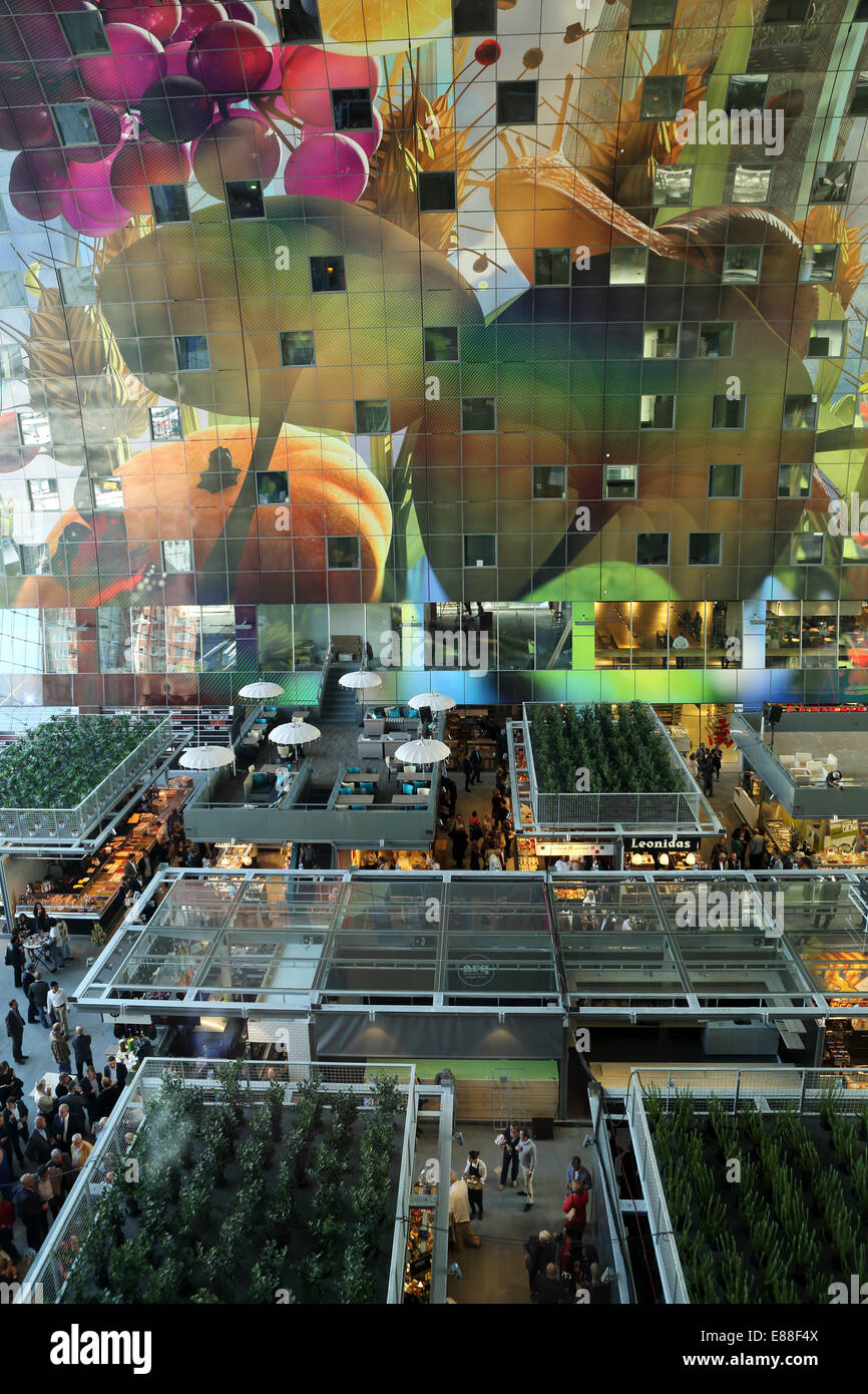 Rotterdam, Netherlands. 30th Sept, 2014. The Markthal Rotterdam in Rotterdam, the Netherlands. The covered market was designed by architects MVRDV and the interior bears the biggest artwork in the Netherlands, 'The Horn of Plenty' by Arno Coenen and Iris Roskam. The market was officially opened by Queen Maxima on 1 October 2014. Credit:  Stuart Forster/Alamy Live News Stock Photo