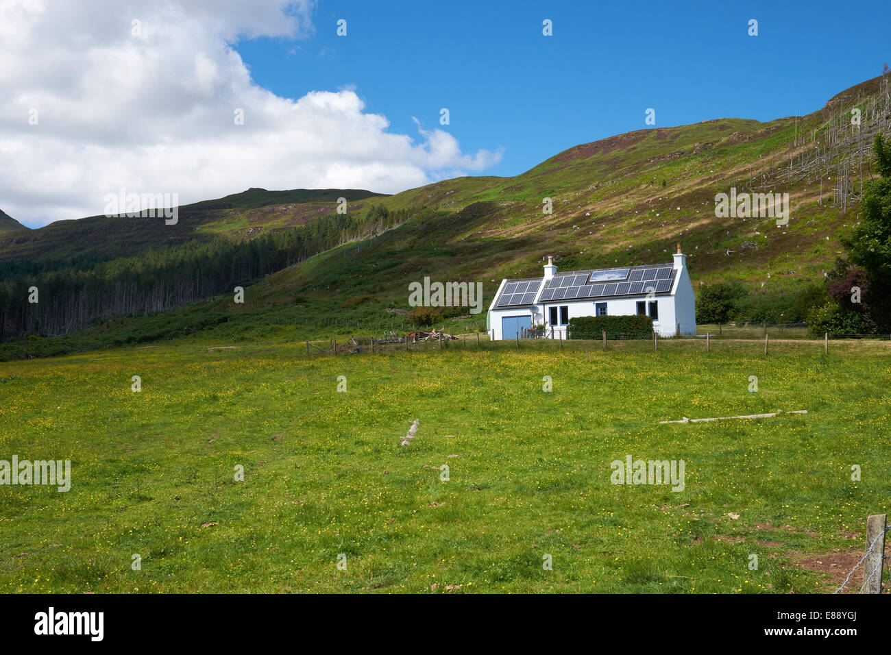 A Croft at Loch Gleann Bharcasaig, Orbost near Dunvegan on the Isle of Skye. Stock Photo
