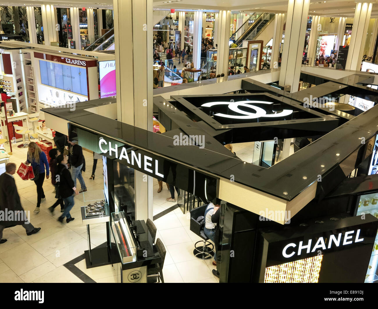 Chanel Kiosk, Main Floor, Macy's Department Store, Herald Square, NYC Stock  Photo - Alamy