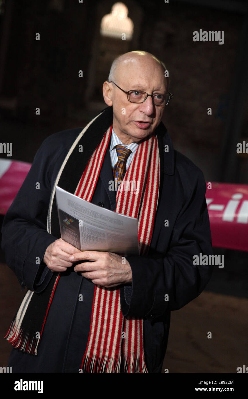 Sir gerald kaufman labour mp hires stock photography and images Alamy