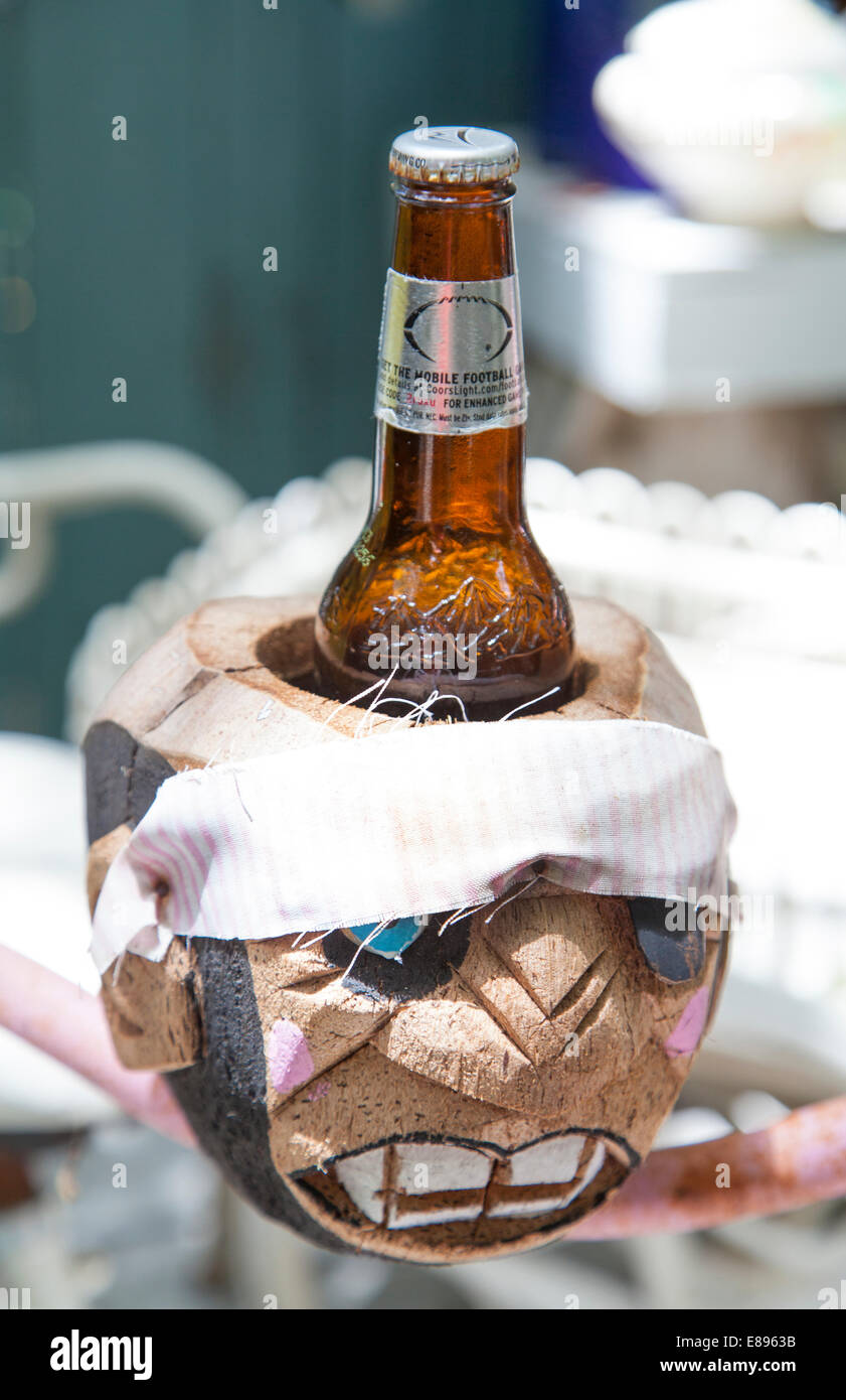 the Rain Barrel souvenir shop and artists area on Islamorada in the