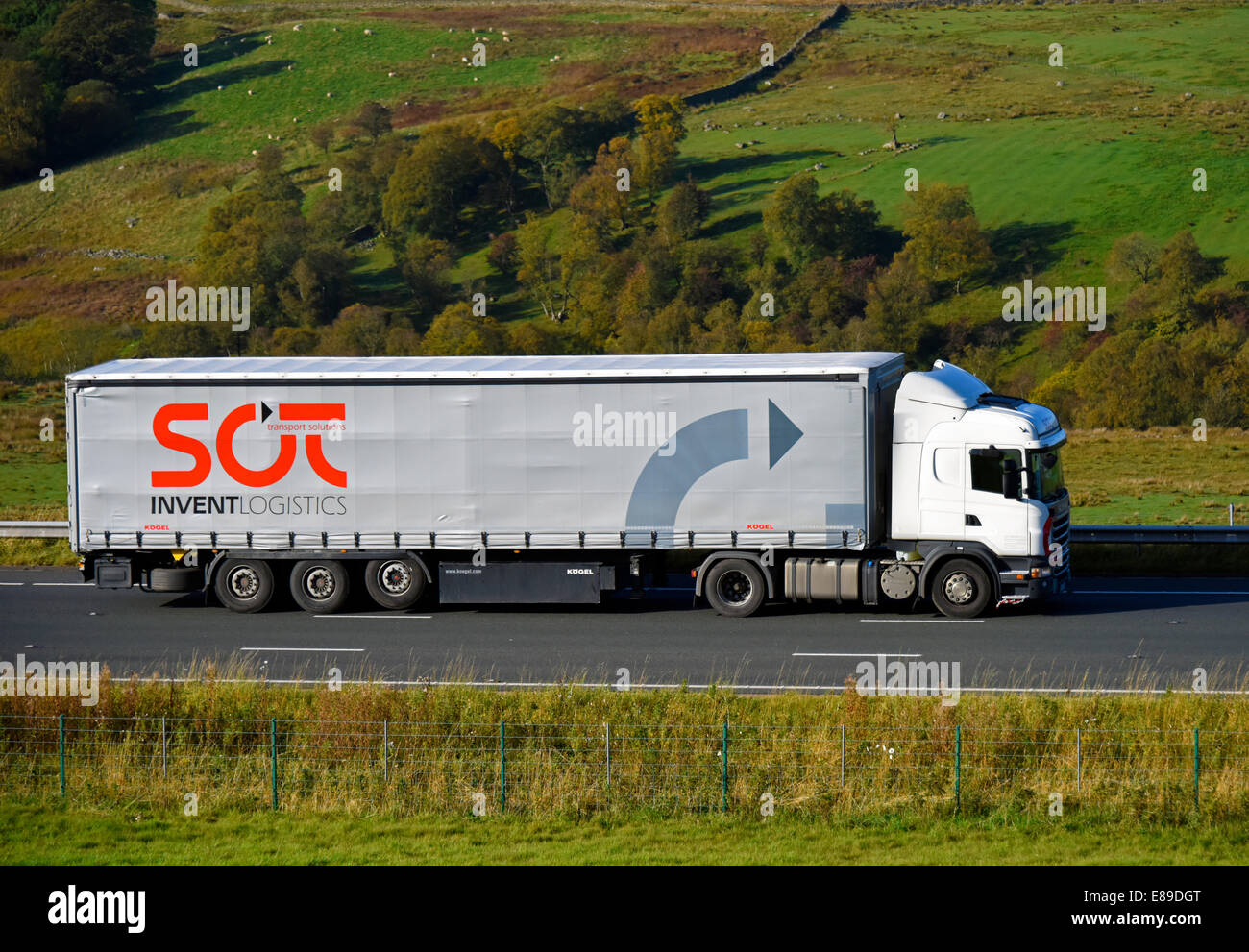 Stellar Ocean Transport (SOT) Transport Solutions HGV. M6 Motorway, northbound. Shap, Cumbria, England, United Kingdom, Europe. Stock Photo