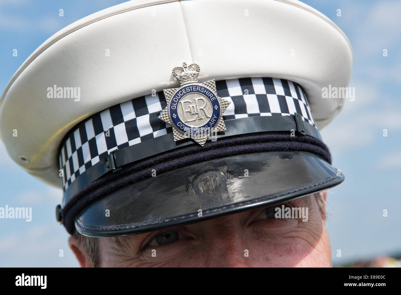 Constabulary cap badge High Resolution 