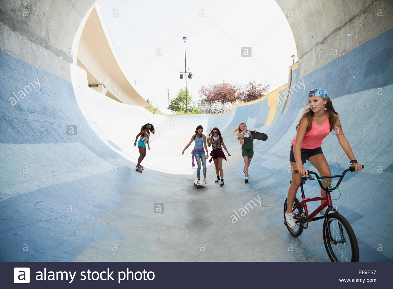 Bmx on ramp hi-res stock photography and images - Alamy