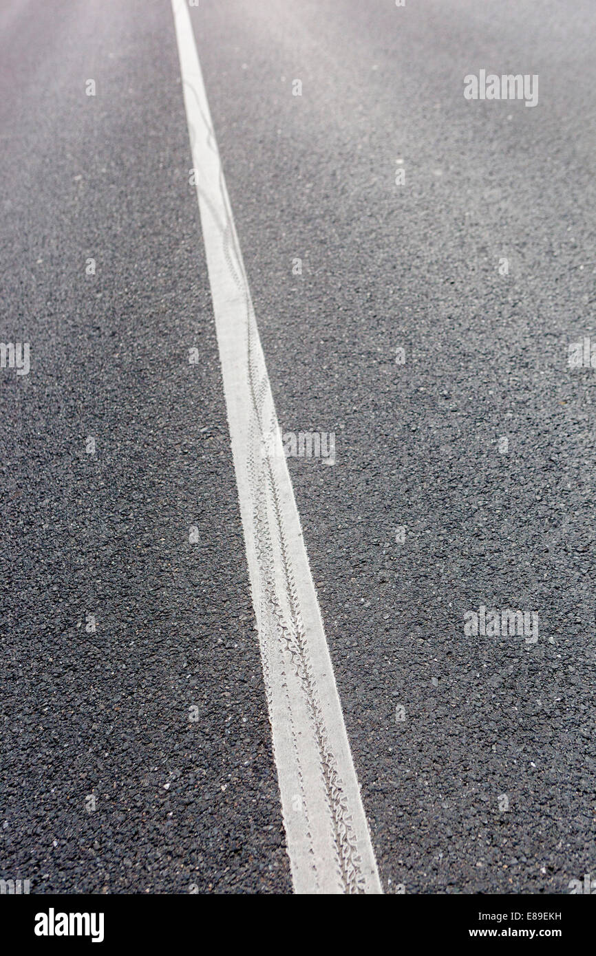 white line on tarmac road Stock Photo