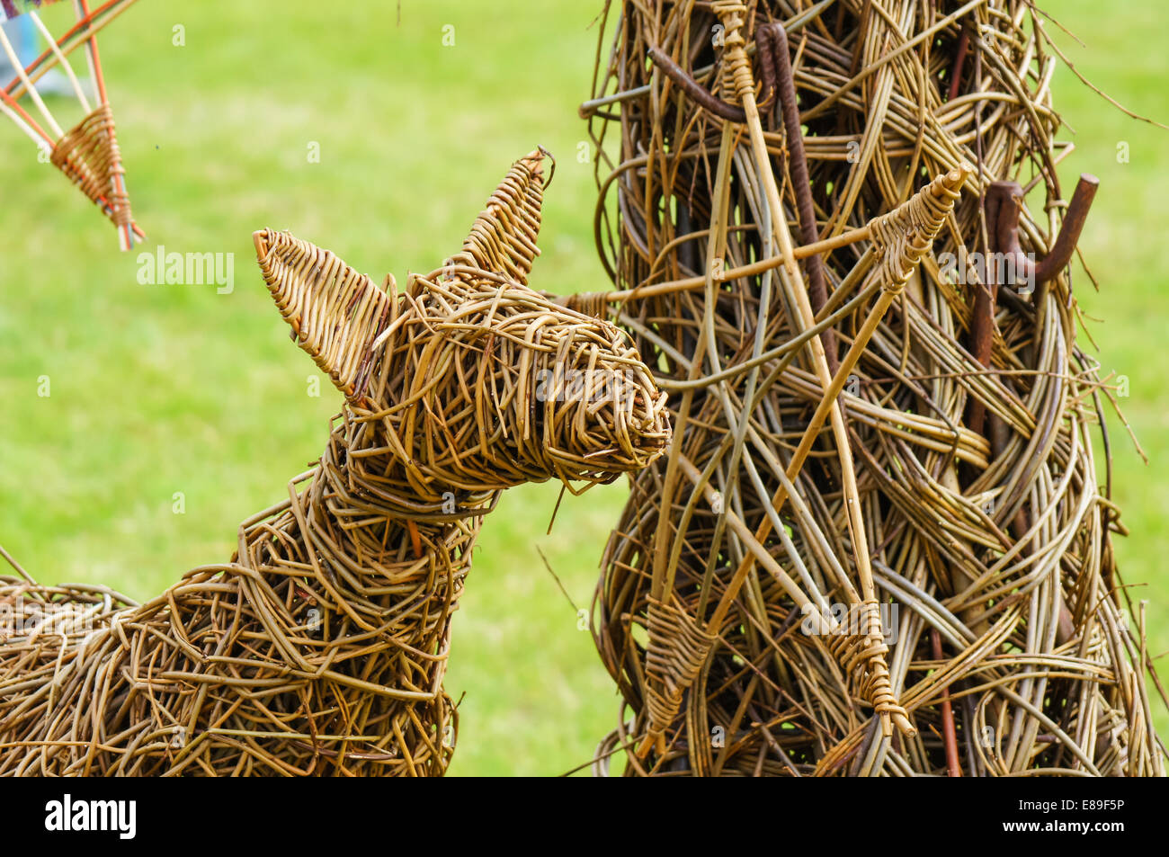 Willow weaving hires stock photography and images Alamy