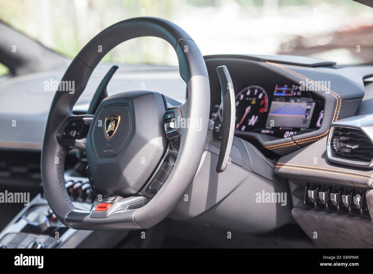 Aberdeen, Hong Kong, 18th Sep, 2014. View of the interior of the new Lamborghini Huracan sports car, parked near a shipyard. Photoshoot for Asia Pacific Boating Magazine. Stock Photo