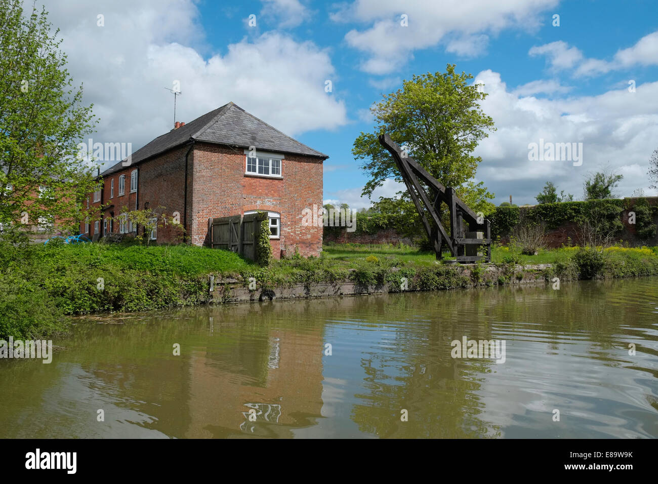 Burbage Wharf on the Kennet and Avon Canal. Burbage, Vale of Pewsey, Wiltshire, England. Stock Photo