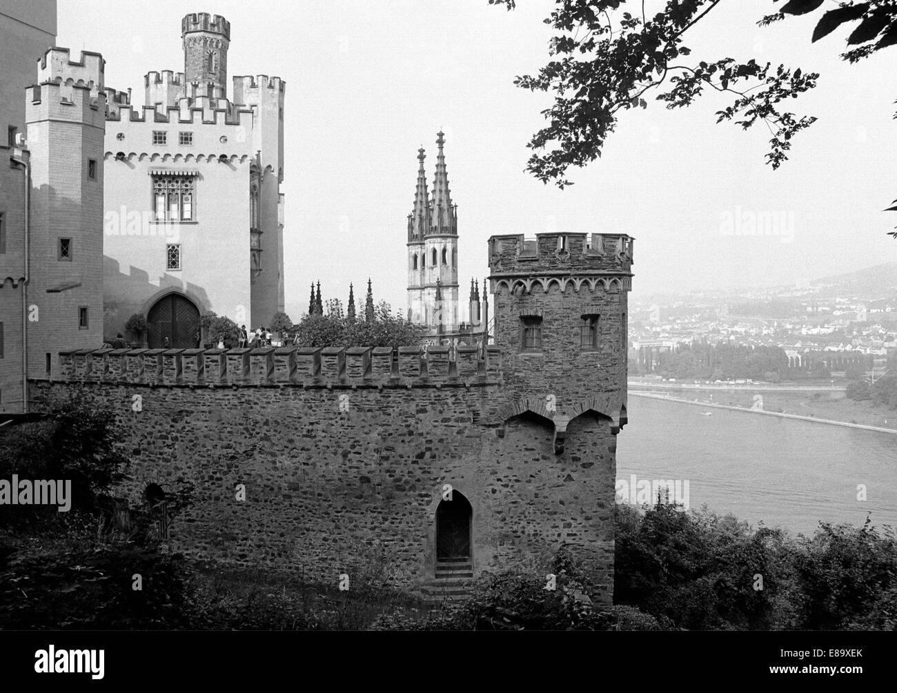Achtziger Jahre, UNESCO Weltkulturerbe Oberes Mittelrheintal, Schloss Stolzenfels in Koblenz, Rhein, Mosel, Rheinland-Pfalz Stock Photo