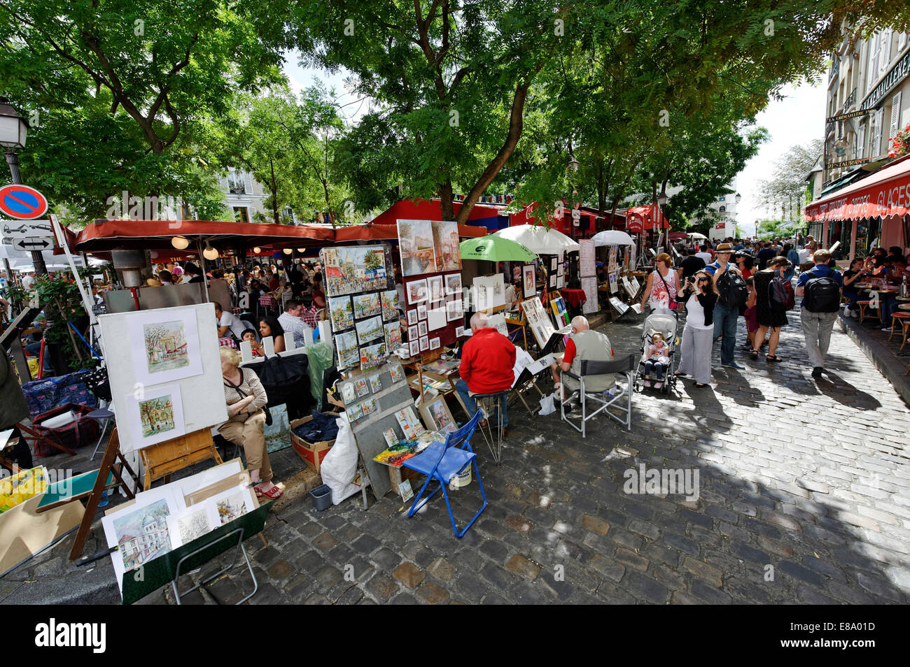 Painters at the Place du Tertre, Montmartre, 18th Arrondissement, Paris, France Stock Photo