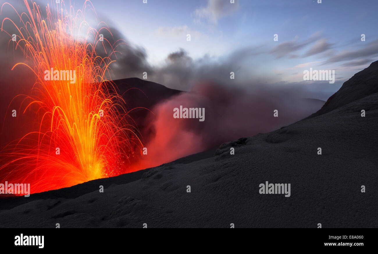 Eruption of Mount Yasur volcano, Tanna Island, Vanuatu Stock Photo Alamy
