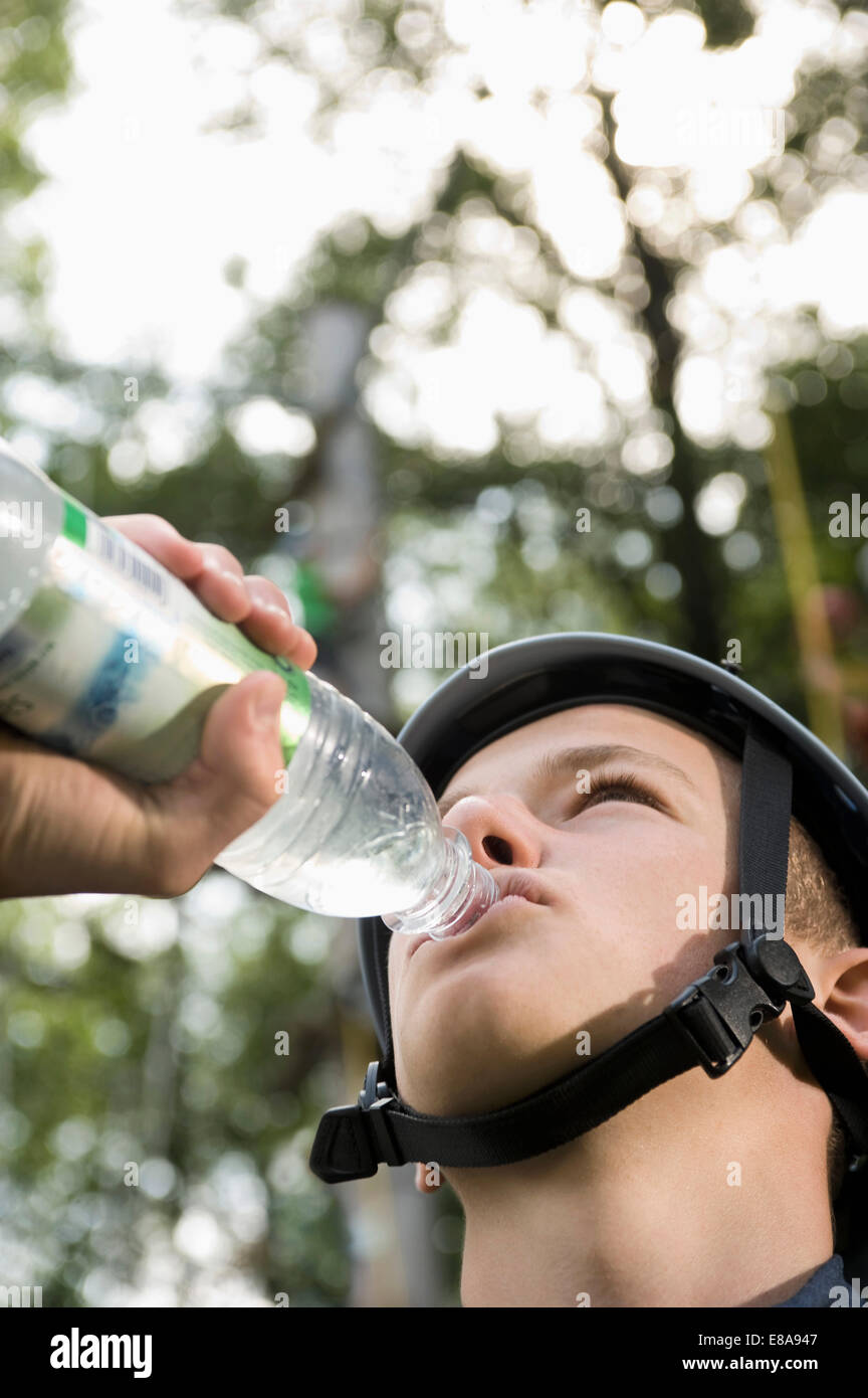 Teen drinking bottle water hi-res stock photography and images - Alamy