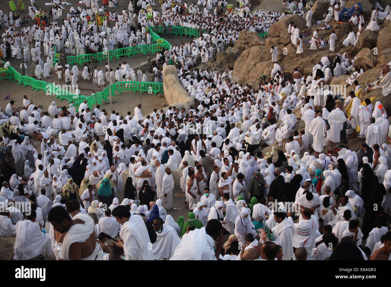 Mecca, Saudi Arabia. 3rd Oct, 2014. Muslim pilgrims gather on Mount ...