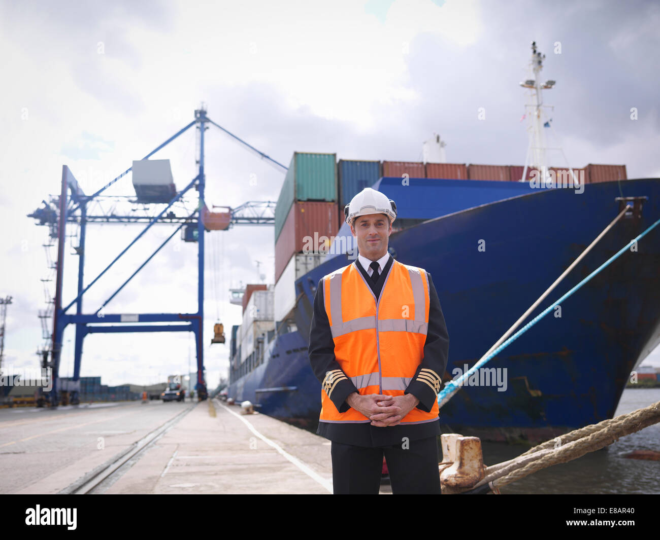 Ship Captain Uniform High Resolution Stock Photography and Images Alamy