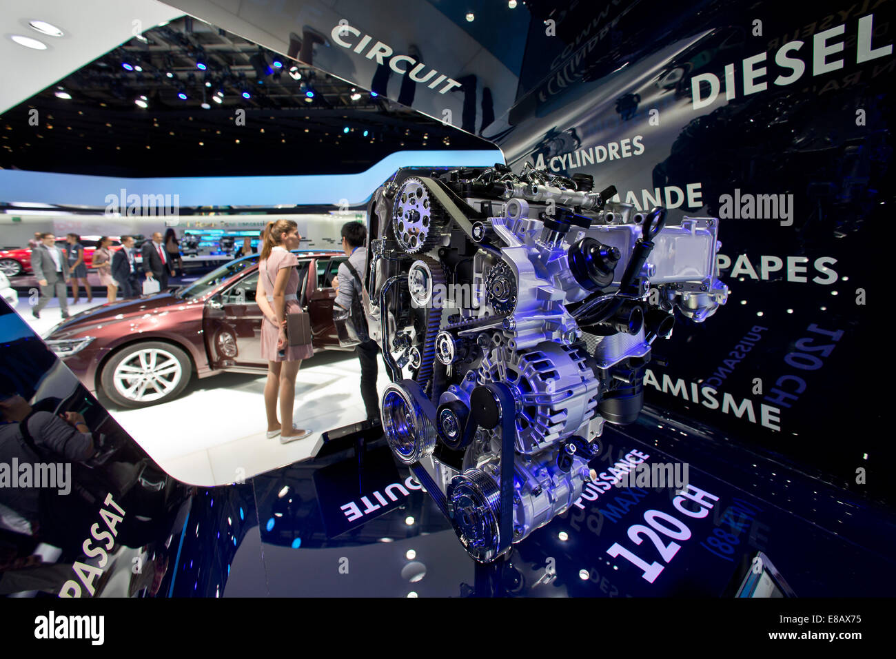 награждение сотрудников. награждение. авиастроитель года 2022. двухцилиндровый двигатель фиат. эсто зеленоград конструкторское бюро.