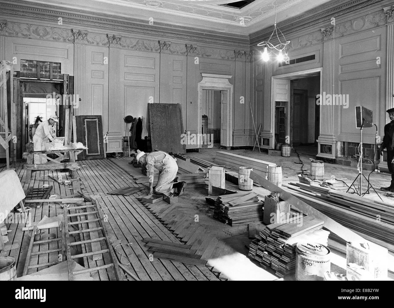 State Dining Room in the White House during the renovation, 01/23/1952 Stock Photo