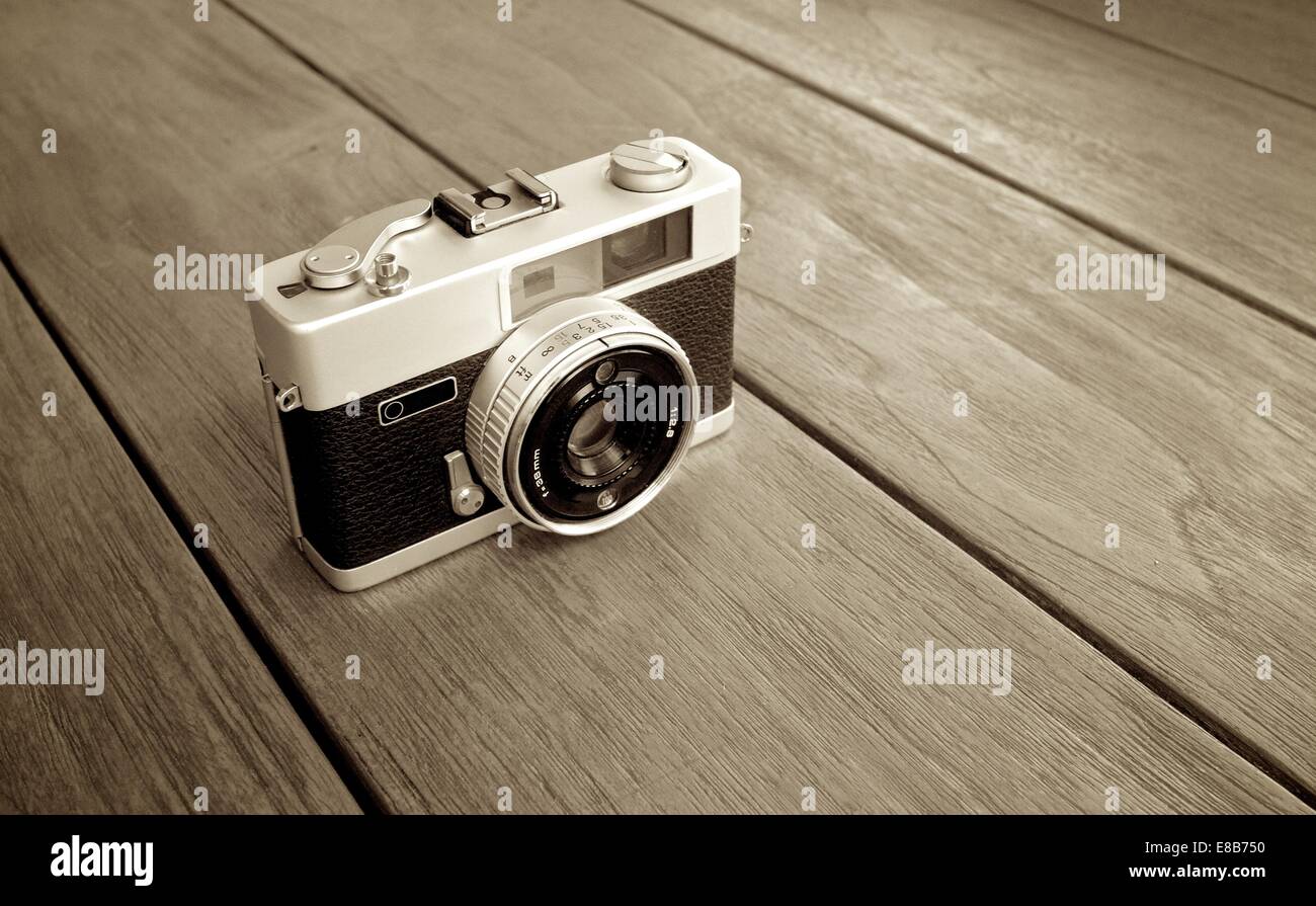 Vintage film camera Stock Photo Alamy