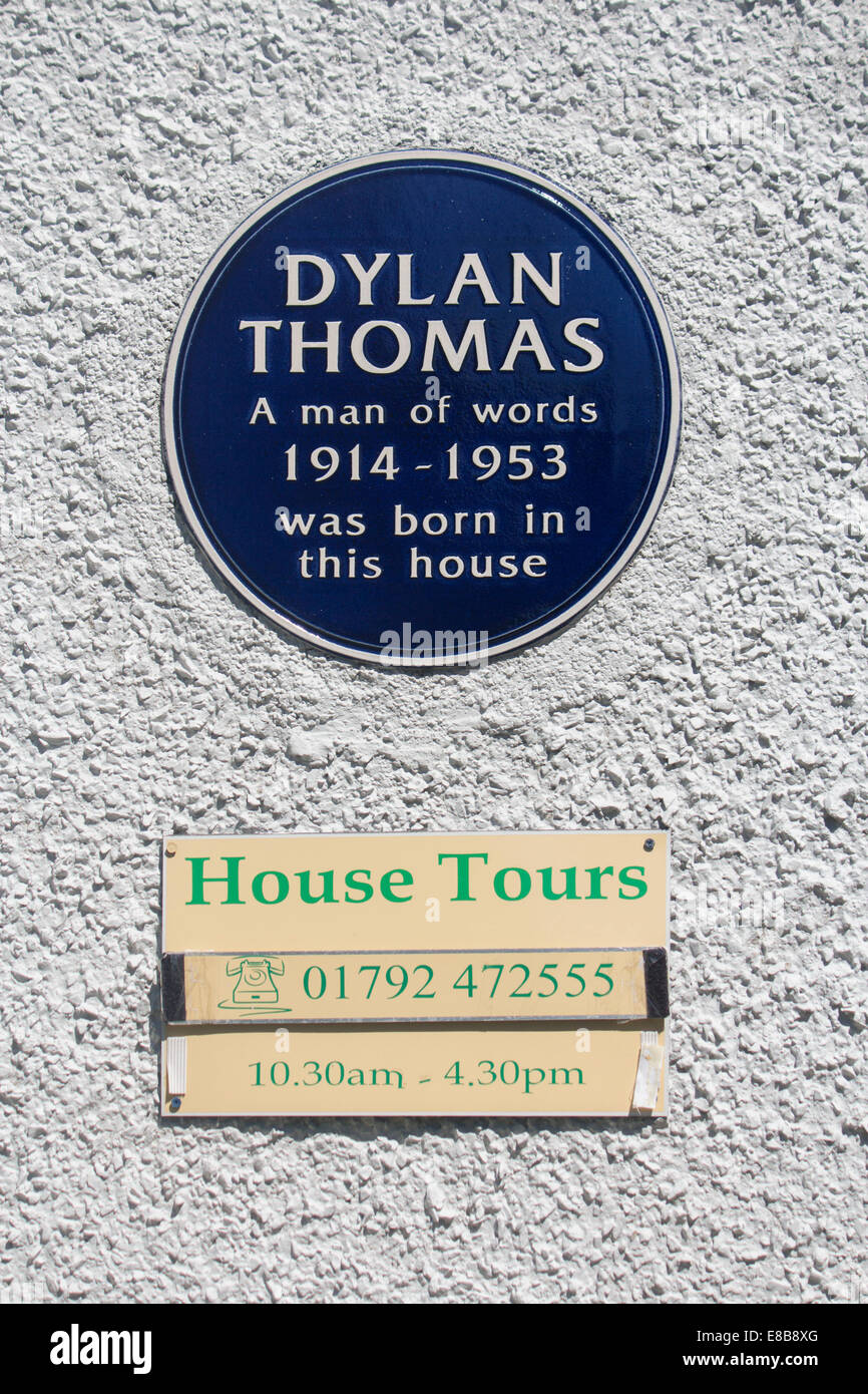 Blue plaque on exterior wall of 5 Cwmdonkin Drive Uplands Swansea Wales UK Birthplace and childhood home of Dylan Marlais Thomas Stock Photo