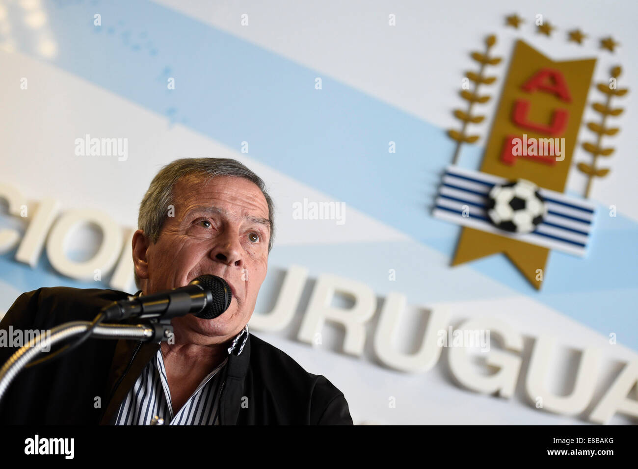Montevideo, Uruguay. 3rd Oct, 2014. Uruguay's national soccer team head coach Oscar Washington Tabarez speaks during a press conference held at the headquarters of Uruguayan Football Association (AFU, for its acronym in Spanish) in Montevideo, capital of Uruguay, on Oct. 3, 2014. Tabarez renewed his contract with the AFU to lead the Uruguayan national soccer team until 2018 World Cup Russia. © Nicolas Celaya/Xinhua/Alamy Live News Stock Photo