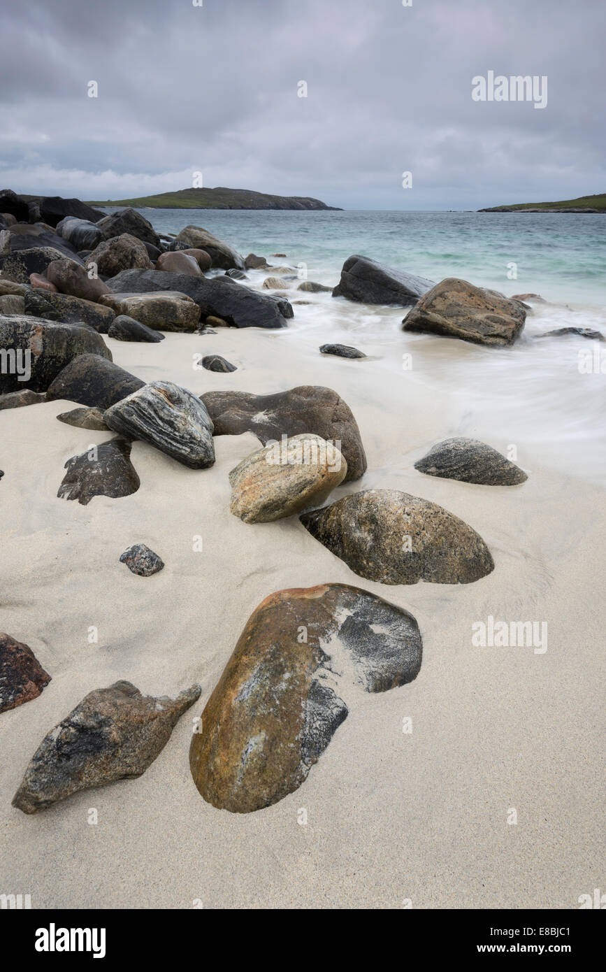 Rocky shore on Traigh Mheilen beach, Isle of Harris, Outer Herbides, Scotland Stock Photo