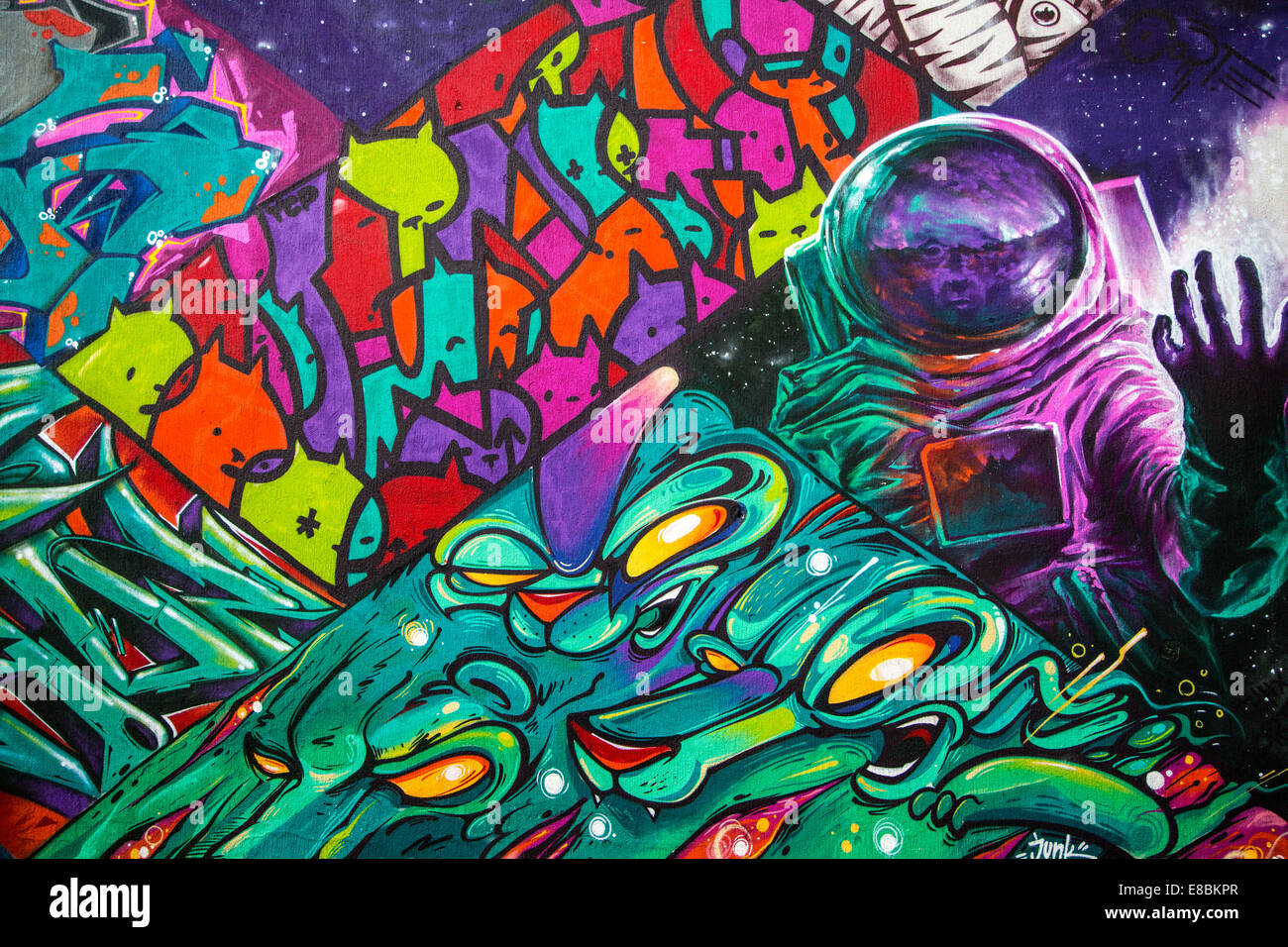 Fluorescent art spray paint Space Shoker style West Palm Beach :  r/Spraypaint