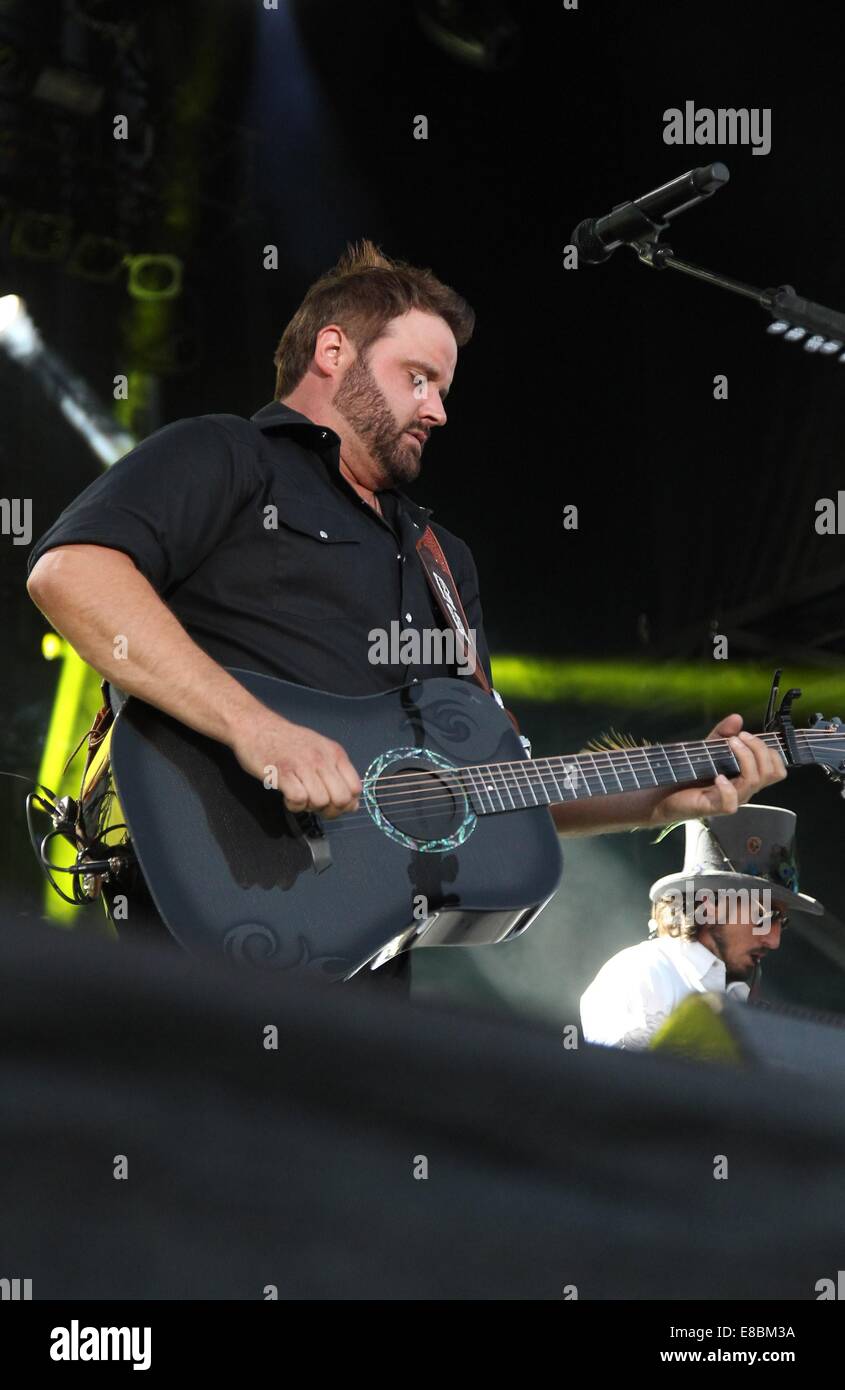 Las Vegas, NV, USA. 3rd Oct, 2014. Randy Houser in attendance for Route 91 Festival - FRI, The Lot, Las Vegas, NV October 3, 2014. © MORA/Everett Collection/Alamy Live News Stock Photo