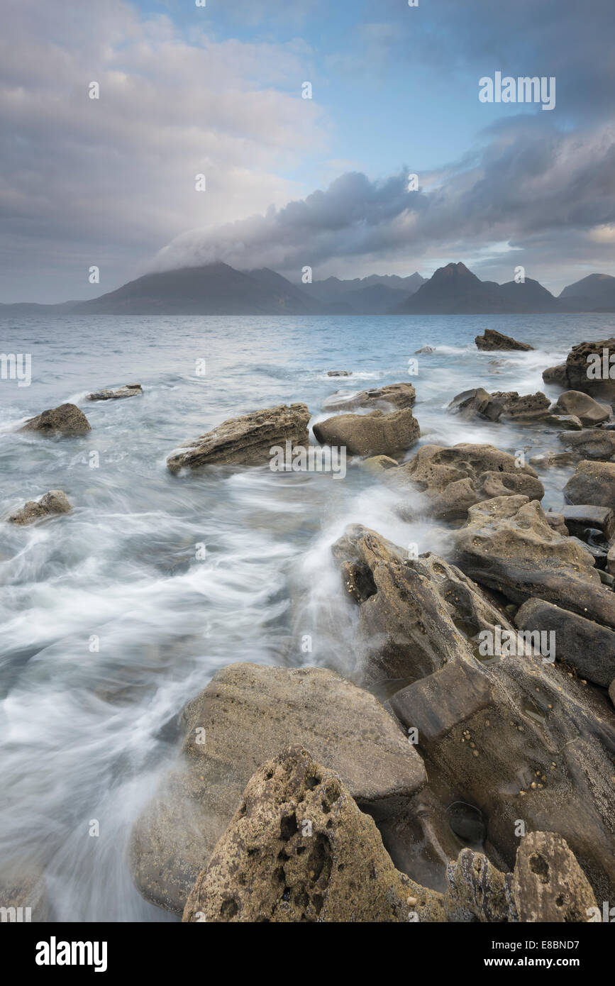 Dramatic skies over incoming tide at Elgol, Loch Scavaig, Isle of Skye, Scotland Stock Photo
