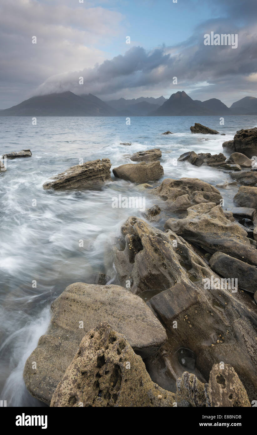 Dramatic skies over incoming tide at Elgol, Loch Scavaig, Isle of Skye, Scotland Stock Photo