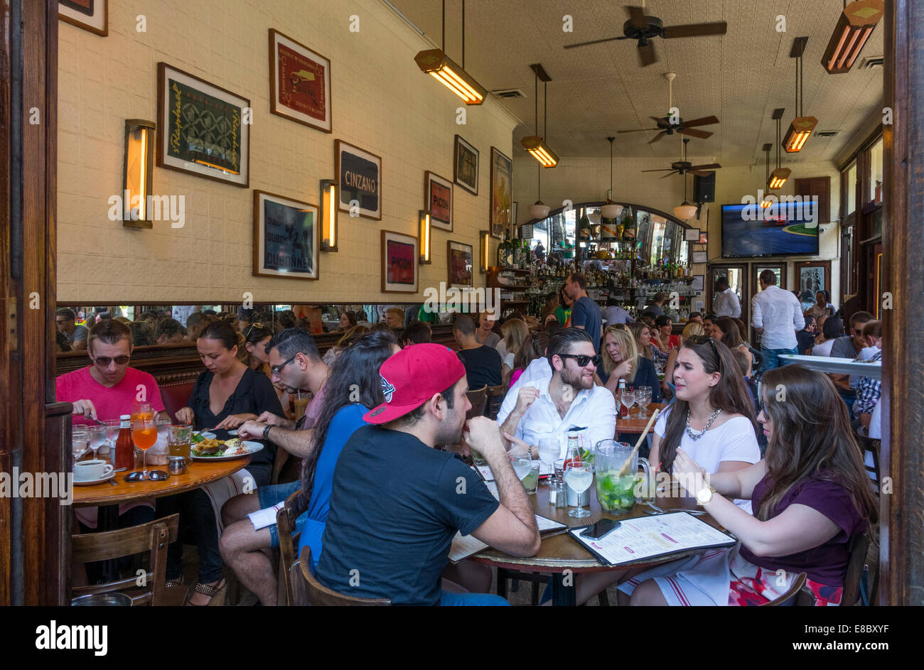 A Sunday brunch crowd at Félix Bar and Restaurant in Soho in New York