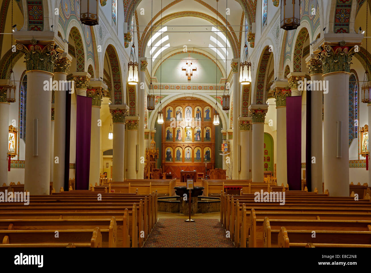 Nave and altar Cathedral of St. Francis of Assisi (1886) (Santa Fe