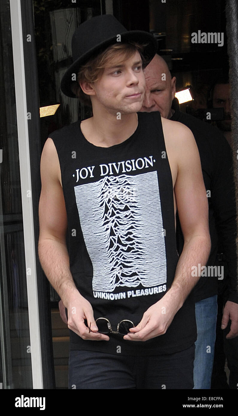 5 Second of Summer at NRJ Radio Featuring: 5sos Where: Paris, France When:  02 Apr 2014 Stock Photo - Alamy