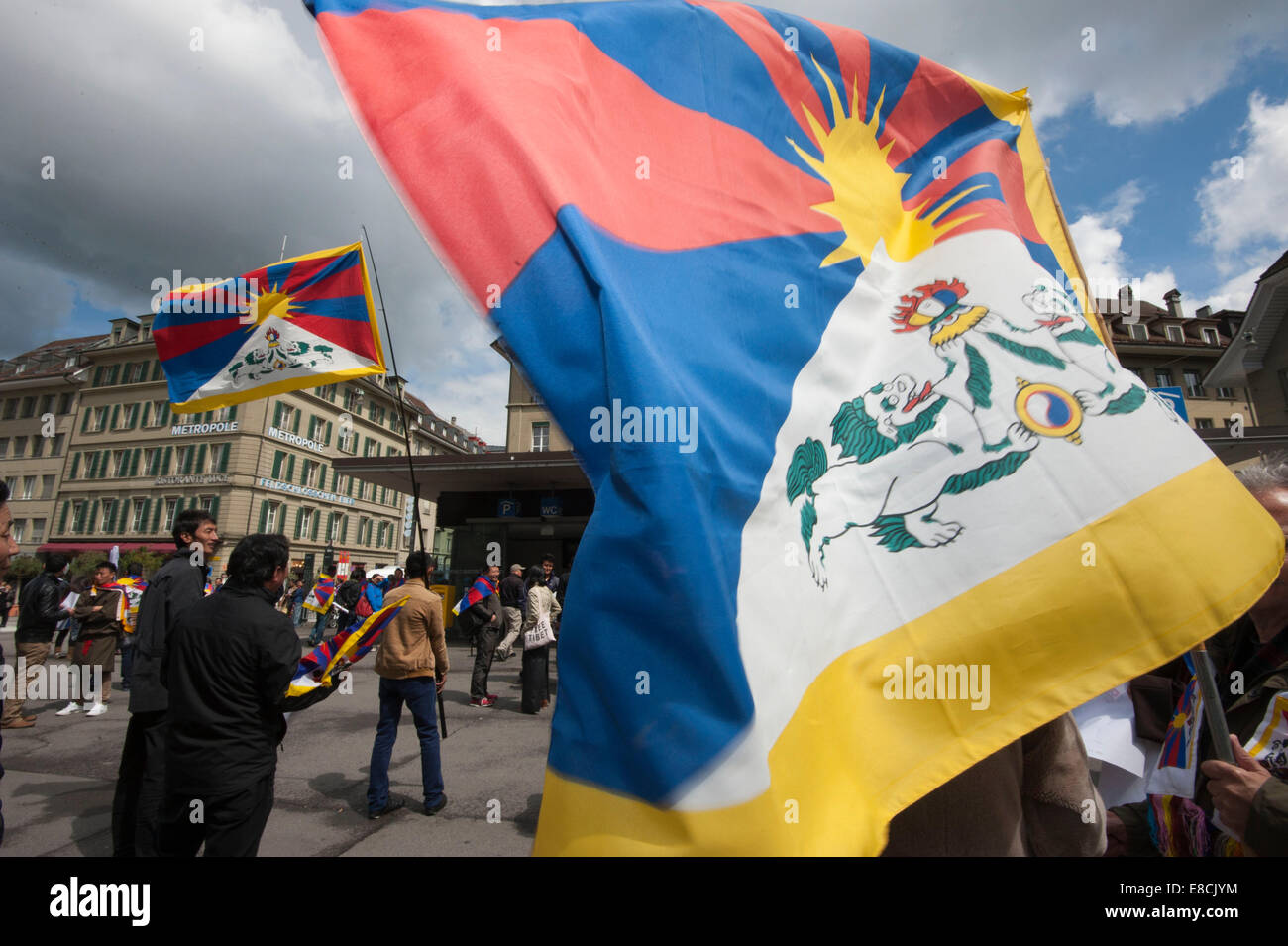 Tibetans living in exile in Switzerland protest during the visit of China's Premier Li Keqiang in Switzerland's capital Bern. Stock Photo