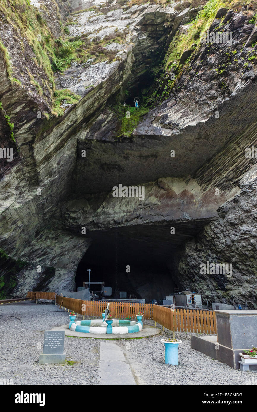 Tourist attraction valentia island hires stock photography and images