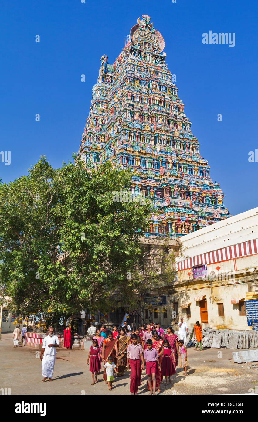 MEENAKSHI AMMAN TEMPLE MADURAI INDIA A TOWER WITH MANY STATUES AND ...