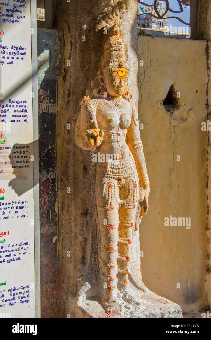 MEENAKSHI AMMAN TEMPLE MADURAI INDIA STONE STATUE HINDU GOD INSIDE THE TEMPLE Stock Photo