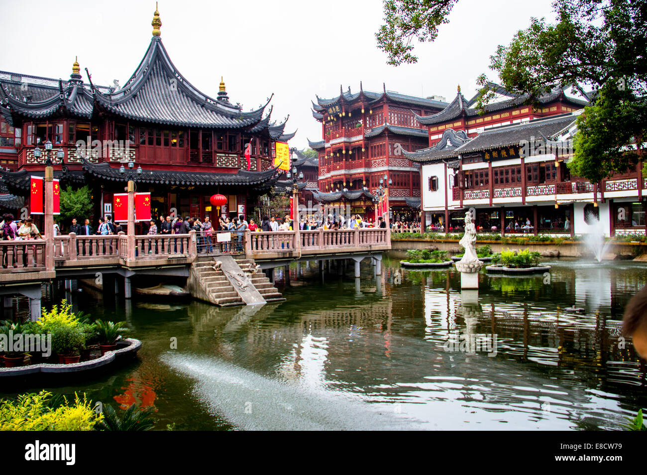 Yuyuan garden hires stock photography and images Alamy