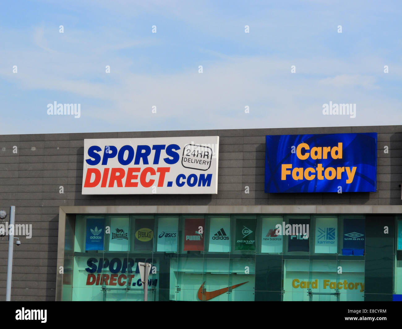 Sign for a sports direct store at Lakeside in Thurrock Stock Photo