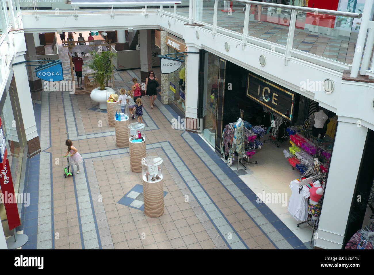 Shopping mall westfield sale hi-res stock photography and images - Alamy