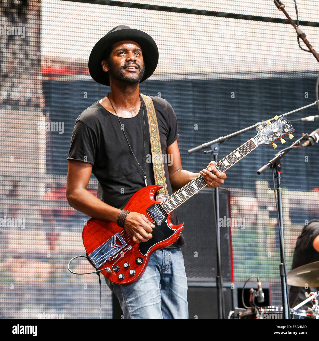 Gary clark jr tour 2014 hires stock photography and images Alamy