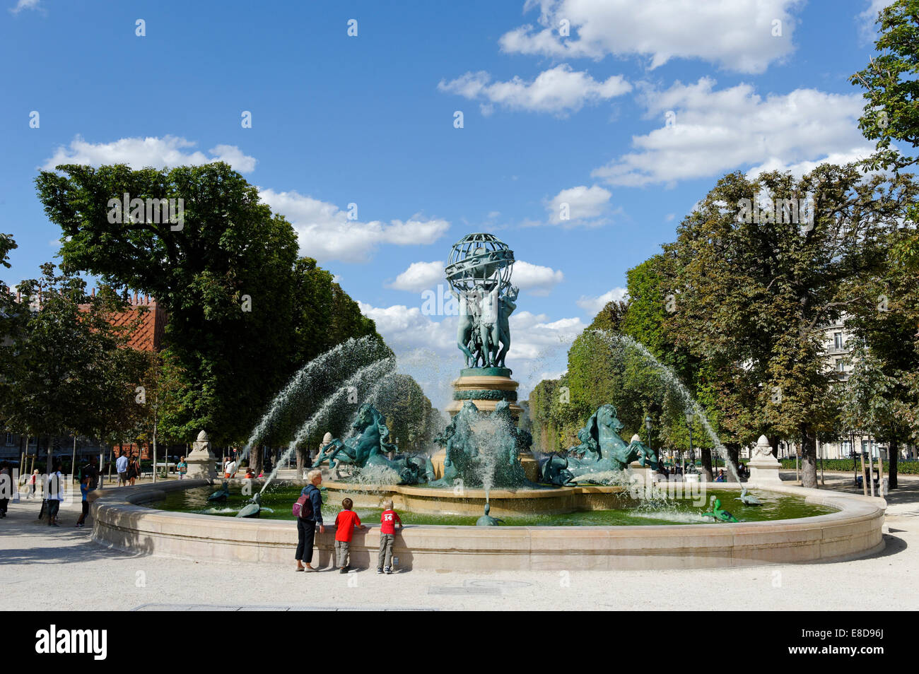 Carpeaux Fountain or Fontaine des Quatre-Parties-du-Monde, 6th Arrondissement, Avenue de l'Observatoire, Paris, France Stock Photo