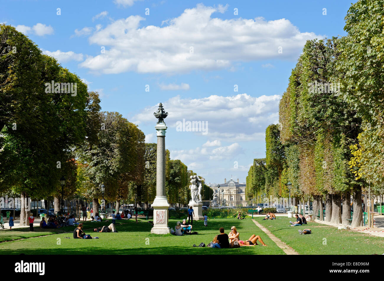 Jardin du Luxembourg, 6th Arrondissement, Latin Quarter, Avenue de l'Observatoire, Paris, France Stock Photo