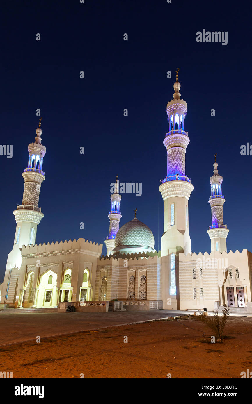 Zayed Mosque at night, Ra's al-Khaimah, United Arab Emirates Stock Photo