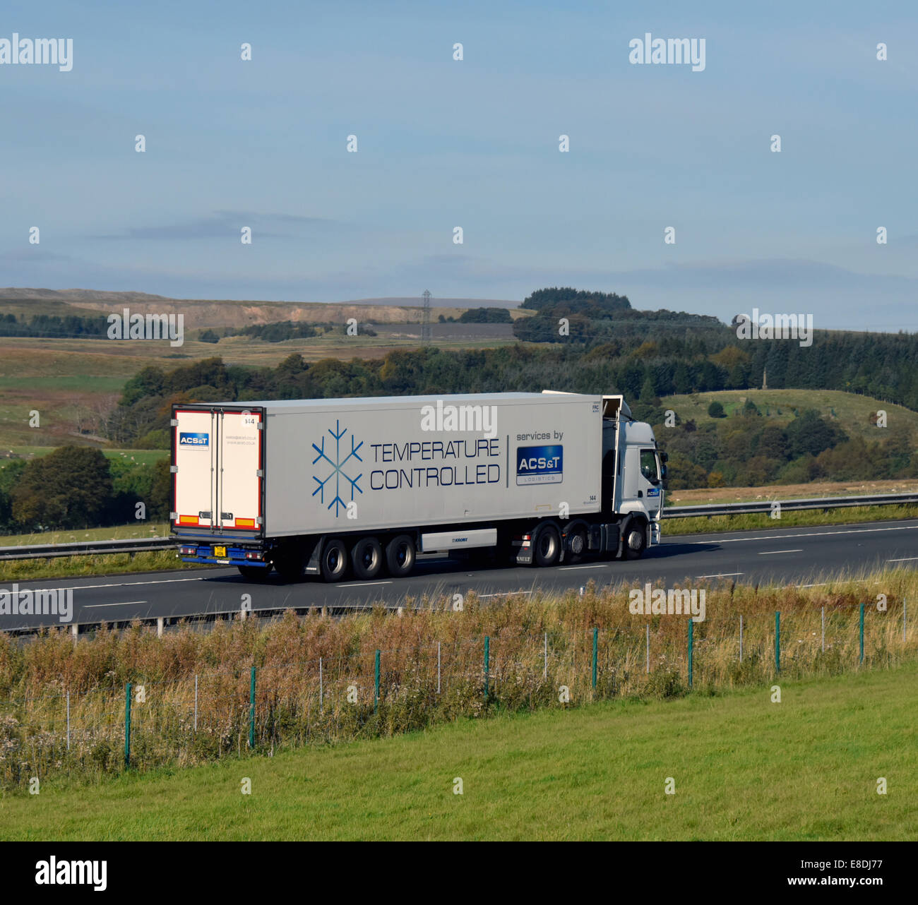 ACS & T Temperature Controlled HGV. M6 Motorway, northbound. Shap, Cumbria, England, United Kingdom, Europe. Stock Photo