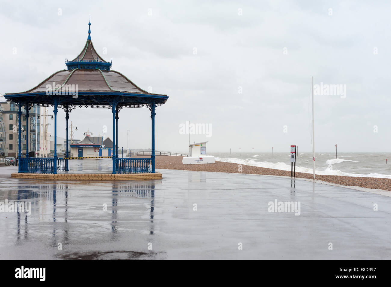 Bognor Regis, West Sussex, UK. 6th October, 2014.  After a prolonged fine and dry spell of weather along the south coast the wet and windy weather returns and Bognor regis is no exception where where the wind and rain is battering the seafront. Stock Photo