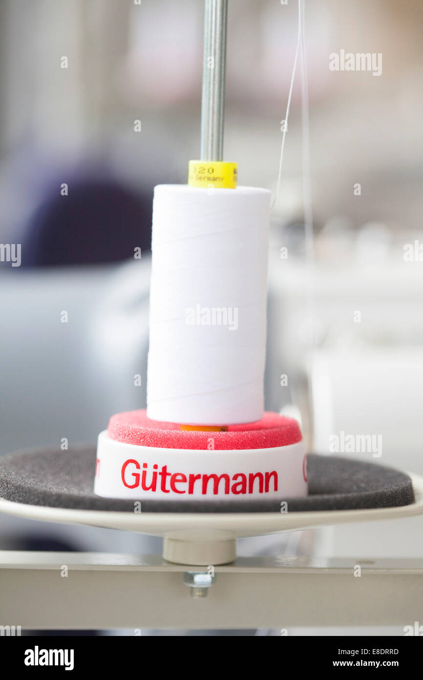 Cotton reels on sewing machine hires stock photography and images Alamy