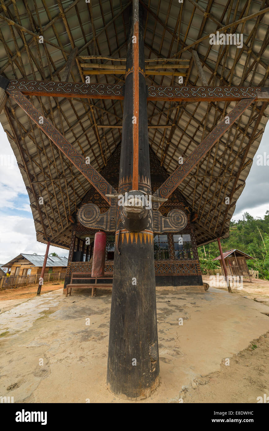 Detail of the facade of a traditionally decorated public church in Tana ...