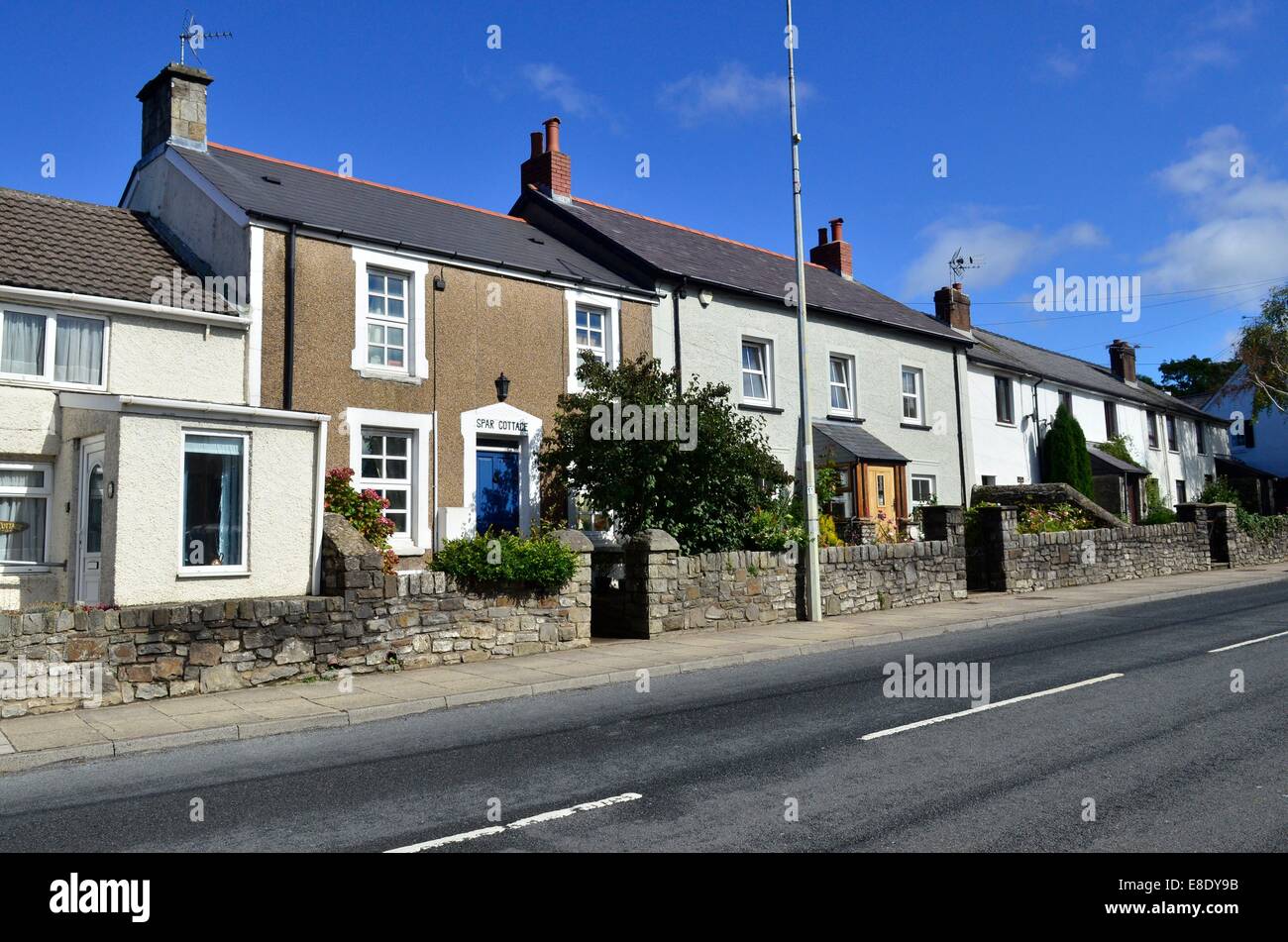 Cottages on Laleston High Street, Laleston, near Bridgend, Mid Glamorgan, South Wales, UK Stock Photo