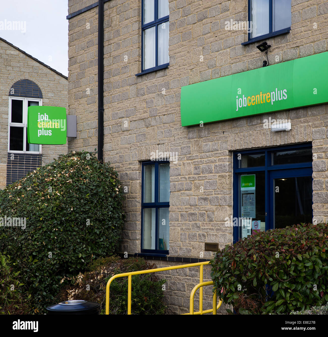 01/10/2014 Witney Job Centre Plus. Suspicious package story. Stock Photo