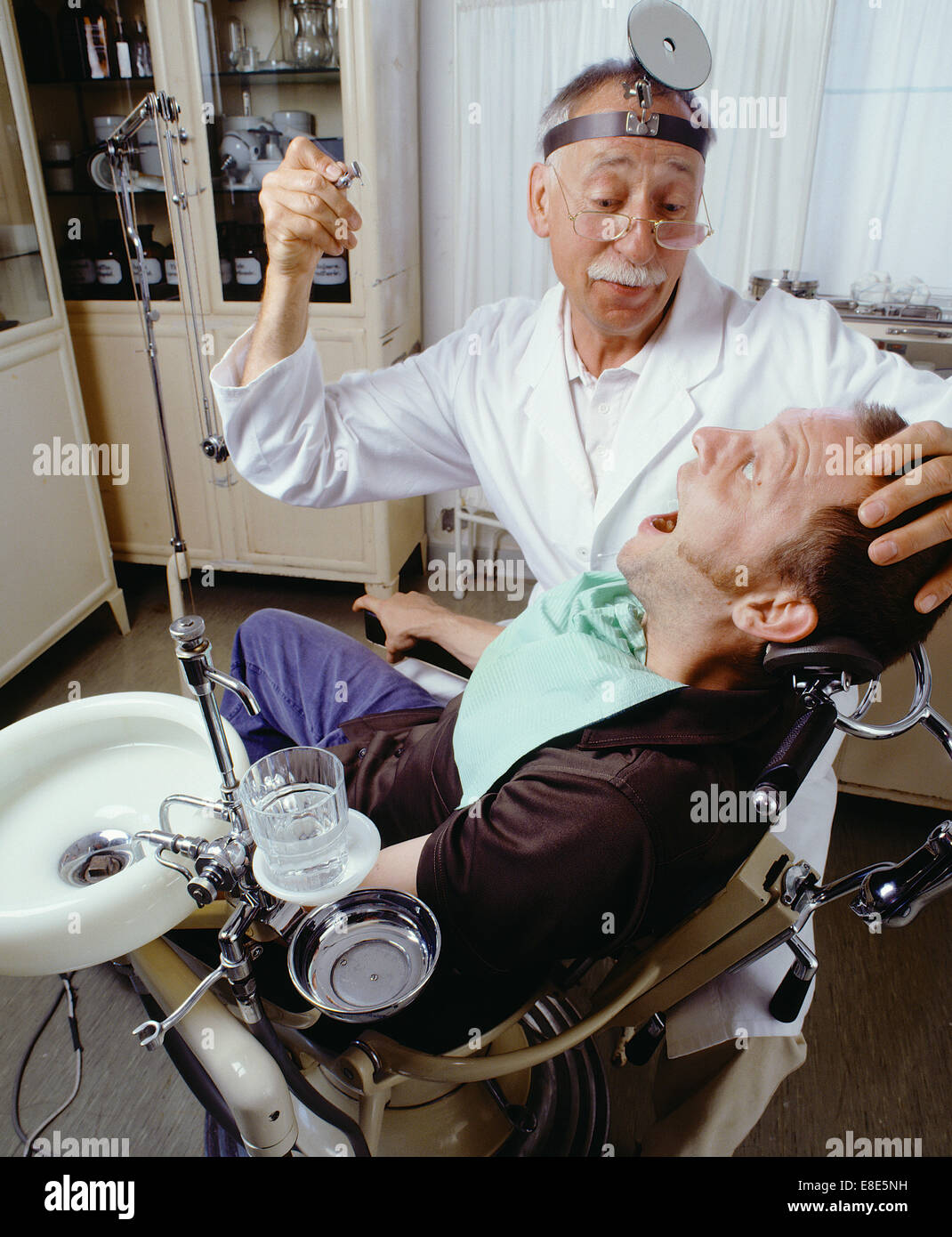 Hamburg, Germany, dentist and patient Stock Photo Alamy